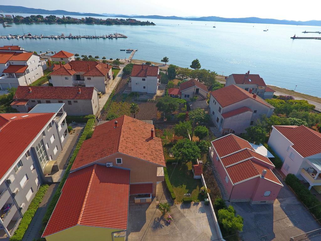 Apartments Lena Sukošan Exteriör bild