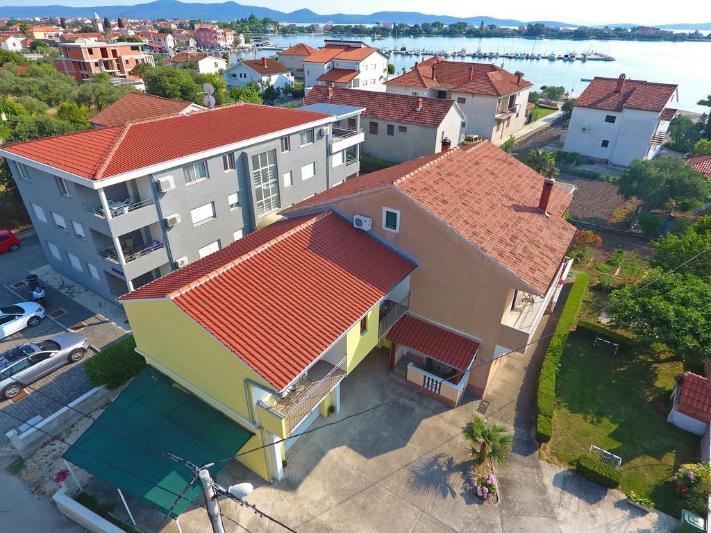Apartments Lena Sukošan Exteriör bild